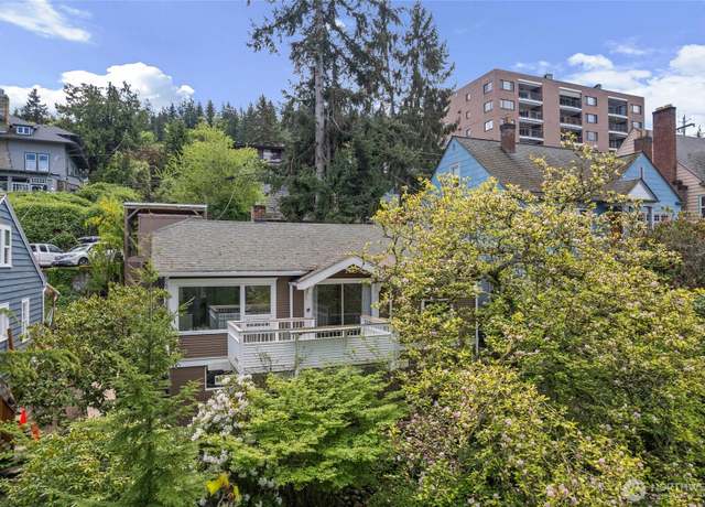 Property at 722 N Forest St, Bellingham, WA 98225, 3 beds, 1.5 baths