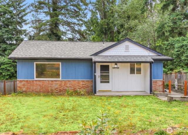 Property at 13018 NE 27th Ave, Seattle, WA 98125, 2 beds, 1 bath