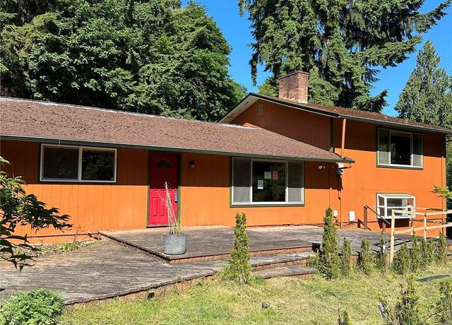 Property at 816 Sunrise Ln, Centralia, WA 98531, 3 beds, 2 baths