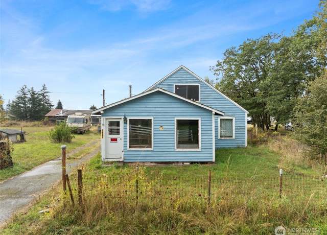 Property at 1921 Taylor St, Centralia, WA 98531, 3 beds, 1 bath