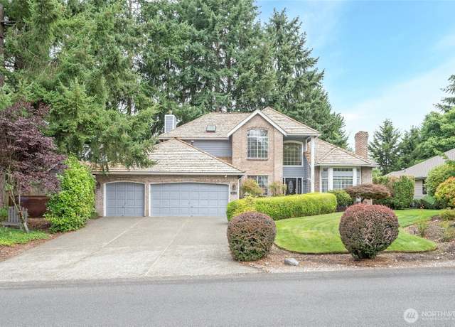 Property at 9013 161st Street Ct E, Puyallup, WA 98375, 4 beds, 3 baths