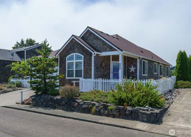 Property at 2603 Sea Crest Ln, Long Beach, WA 98631, 4 beds, 2.5 baths