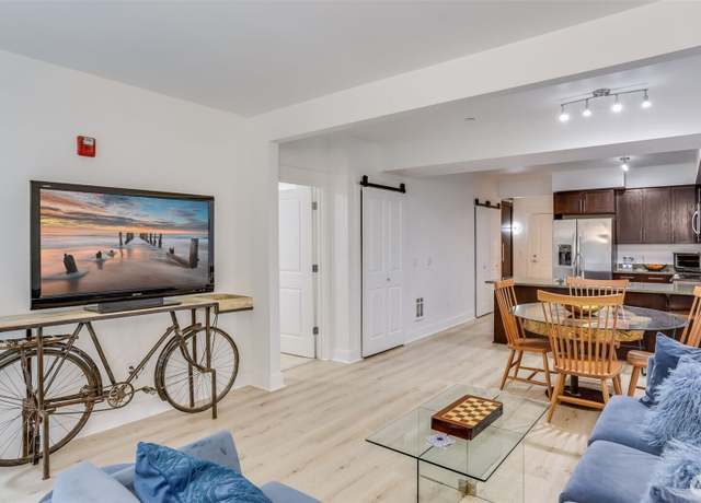 Property at 699 John St #306, Seattle, WA 98109, 2 beds, 1.5 baths