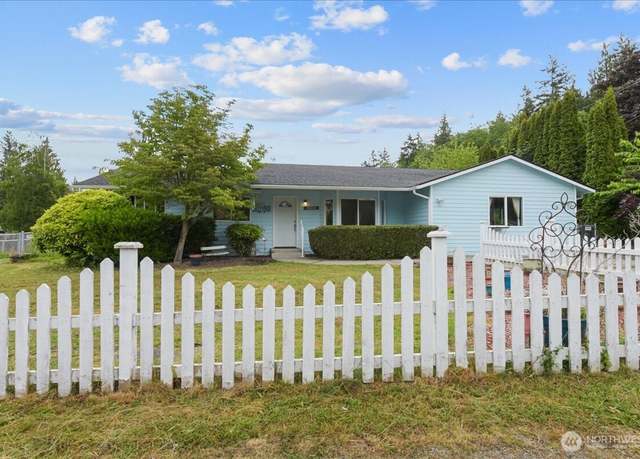 Property at 32509 80th Dr NW, Stanwood, WA 98292, 3 beds, 2 baths