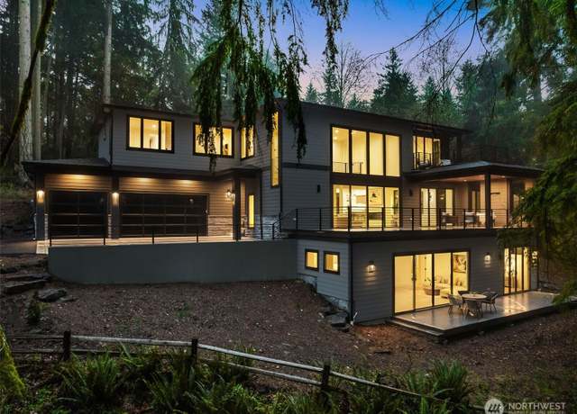 Property at 17720 SE 63rd Pl, Bellevue, WA 98006, 5 beds, 4.5 baths