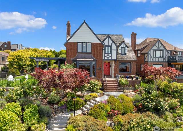 Property at 2256 W Viewmont Way W, Seattle, WA 98199, 6 beds, 4 baths