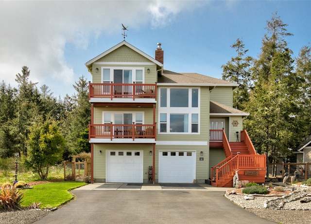 Property at 125 Sunrise Ave SE, Ocean Shores, WA 98569, 3 beds, 2.5 baths