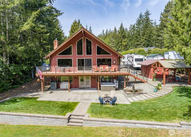 Property at 231 N Duckabush Dr E, Hoodsport, WA 98548, 2 beds, 3 baths