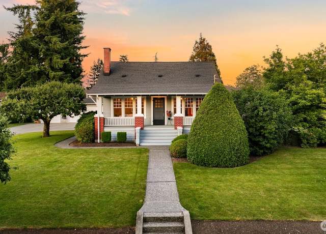 Property at 1800 Dakin St, Bellingham, WA 98229, 4 beds, 2 baths