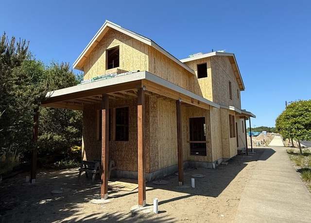 Property at 265 Oyhut Bay Blvd SW, Ocean Shores, WA 98569, 3 beds, 3.5 baths