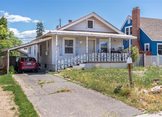 Property at 229 N Garfield Ave, Wenatchee, WA 98801, 3 beds, 2 baths