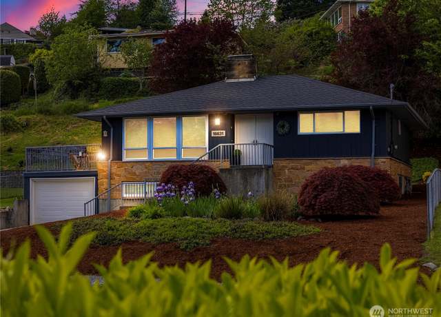 Property at 16631 Sylvester Rd SW, Burien, WA 98166, 4 beds, 2 baths