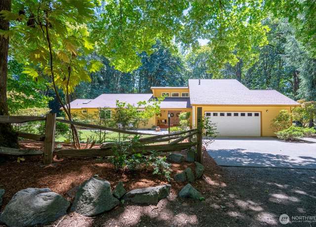 Property at 2327 31st Ave NW, Olympia, WA 98502, 3 beds, 3.5 baths