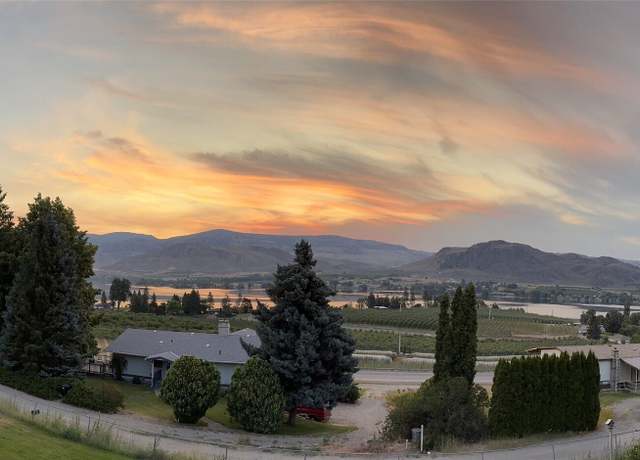 Property at 9 C Rose St, Oroville, WA 98844, 3 beds, 3.5 baths