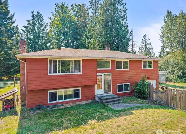 Property at 13255 SE 282nd St, Kent, WA 98042, 3 beds, 2 baths