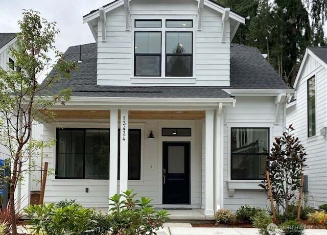 Property at 11170 (HS 24) NE 134th Ct NE, Redmond, WA 98052, 2 beds, 2 baths