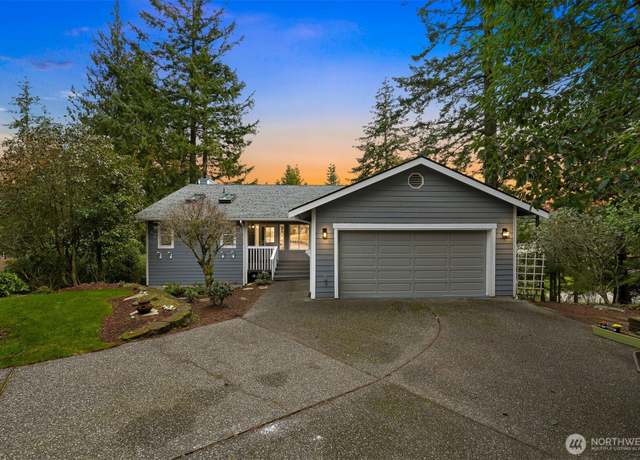 Property at 10 Bogey Ln, Bellingham, WA 98229, 5 beds, 3 baths