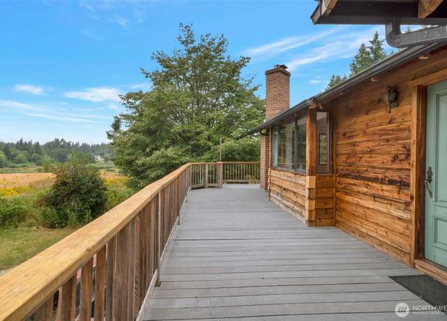 Property at 6255 Turkey Hill Rd, Clinton, WA 98236, 3 beds, 2 baths