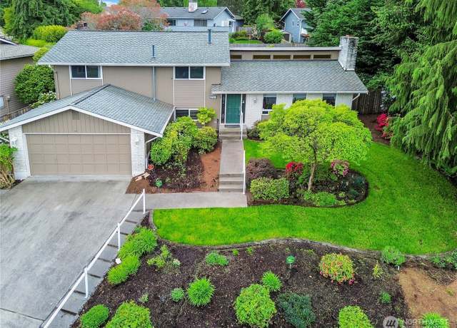 Property at 2711 SW 314th St, Federal Way, WA 98023, 4 beds, 2.5 baths