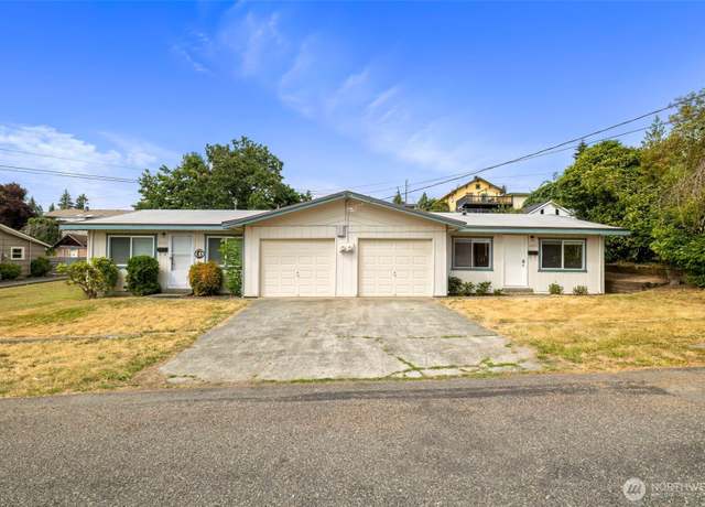 Property at 2020 E 15th St, Bremerton, WA 98310, 4 beds, 2 baths
