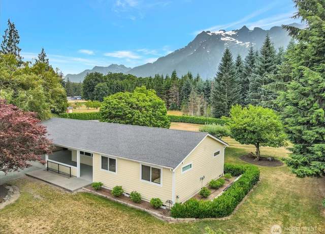 Property at 38324 State Route 530 NE, Arlington, WA 98223, 3 beds, 1 bath