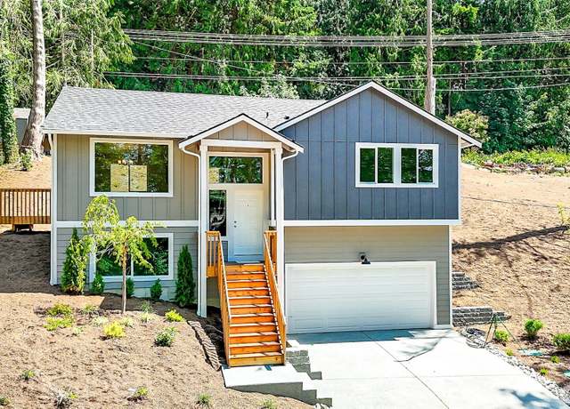 Property at 21513 81st Ave NW, Stanwood, WA 98292, 3 beds, 3 baths