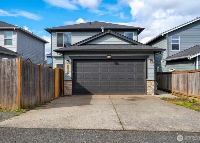Property at 9316 11th St NE, Lake Stevens, WA 98258, 3 beds, 2.5 baths
