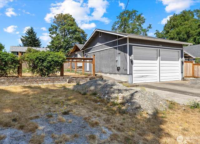 Property at 2508 58th Ave NE, Tacoma, WA 98422, 3 beds, 3.5 baths