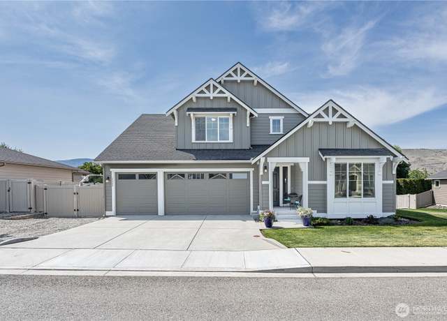 Property at 2028 SE Legacy Pl, East Wenatchee, WA 98802, 4 beds, 3 baths