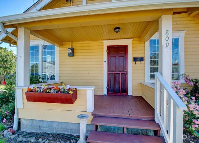 Property at 809 26th, Anacortes, WA 98221, 2 beds, 1 bath