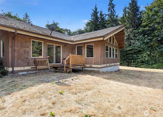Property at 20916 191st Pl SE, Monroe, WA 98272, 3 beds, 2 baths