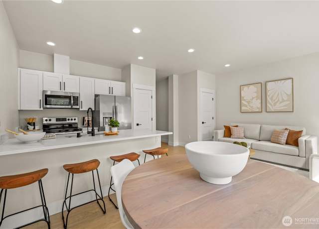 Property at 10109 Alaska St S #1, Tacoma, WA 98444, 3 beds, 2.5 baths