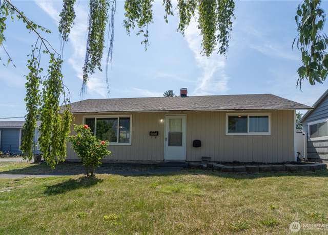 Property at 715 S Hawthorne Dr, Moses Lake, WA 98837, 2 beds, 1 bath
