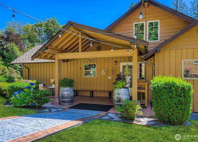 Property at 36208 SE 46th St, Fall City, WA 98024, 3 beds, 2.5 baths
