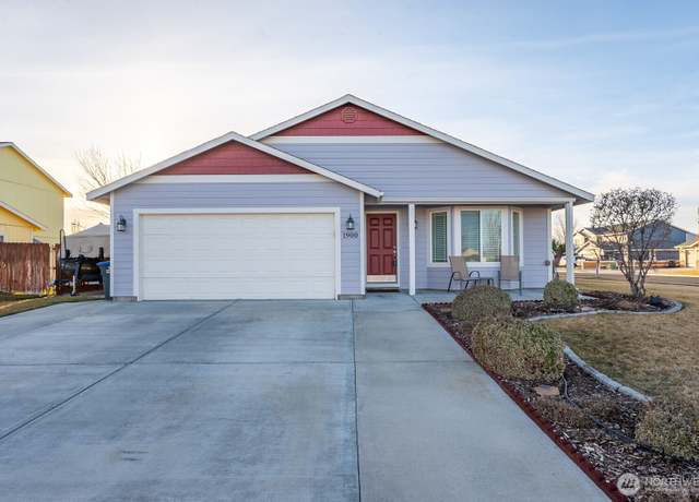 Property at 1900 S Allen Ave, Moses Lake, WA 98837, 3 beds, 2 baths