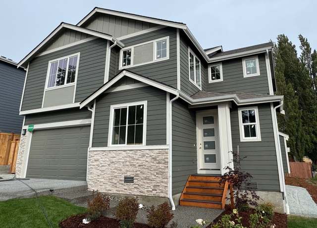 Property at 575 SW Fairway Dr, Oak Harbor, WA 98277, 4 beds, 2.5 baths