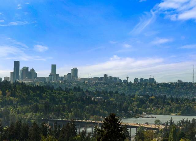 Property at 13445 SE 43rd St, Bellevue, WA 98006, 4 beds, 3 baths