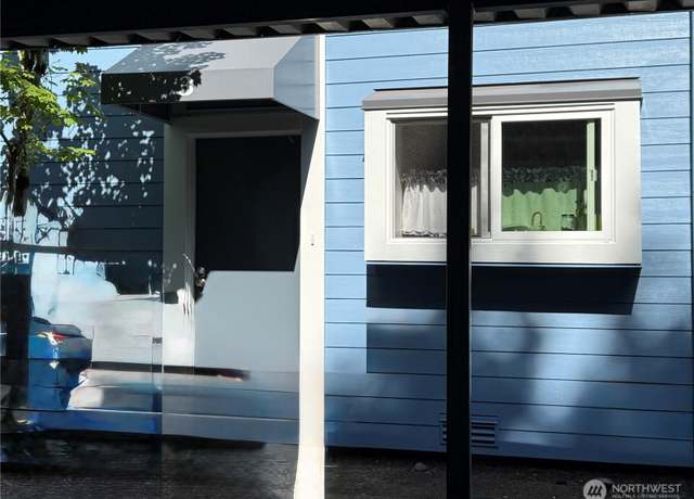 Property at 3 146th Ave SE, Bellevue, WA 98007, 2 beds, 1.5 baths