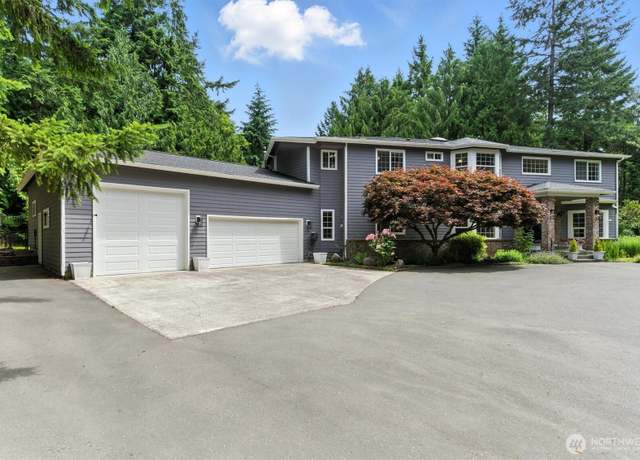 Property at 21420 Skyridge Ln NE, Poulsbo, WA 98370, 4 beds, 4 baths