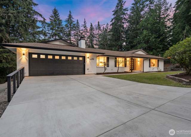 Property at 3835 S 316th St, Auburn, WA 98001, 5 beds, 4.5 baths