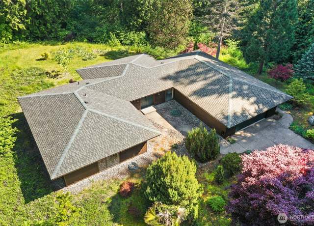 Property at 1825 SE Bloomfield Rd, Shelton, WA 98584, 2 beds, 2 baths