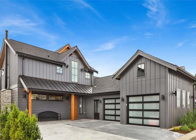 Property at 206 Pebblebrook Dr, Lynden, WA 98264, 3 beds, 2.5 baths