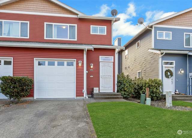 Property at 6528 127th Street Ct E, Puyallup, WA 98373, 2 beds, 2.5 baths