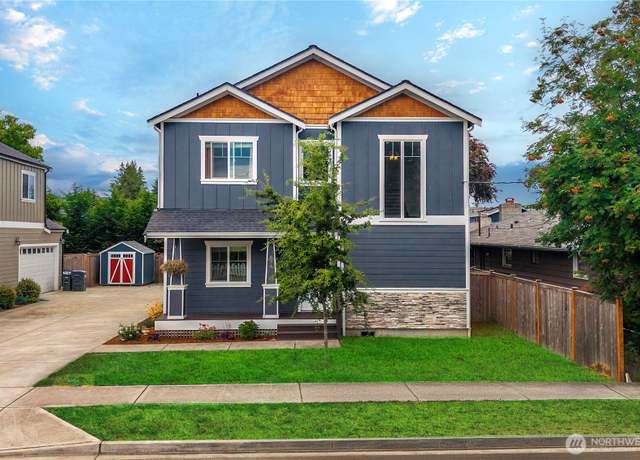 Property at 814 9th St SW, Puyallup, WA 98371, 4 beds, 2.5 baths
