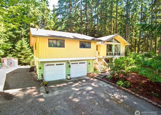 Property at 18818 181st Pl NE, Woodinville, WA 98077, 4 beds, 2 baths
