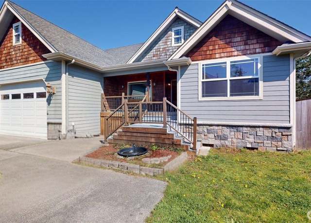 Property at 1888 Waterside Ct, Oak Harbor, WA 98277, 4 beds, 3 baths