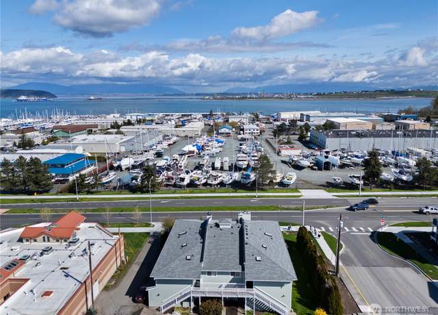 Property at 3120 R Ave #3, Anacortes, WA 98221, 2 beds, 2 baths