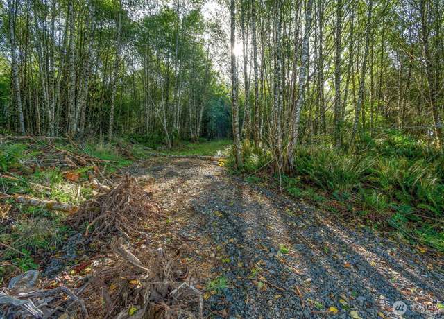 Property at 225 Deer Fern Ln, Longview, WA 98632