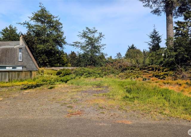 Property at 30902 N Pl, Ocean Park, WA 98640