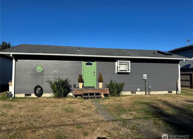 Property at 333 Canal Dr NE, Ocean Shores, WA 98569, 4 beds, 2 baths